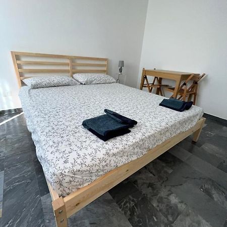 Bilocale Roggia Scagna 7 Apartment Милано Екстериор снимка