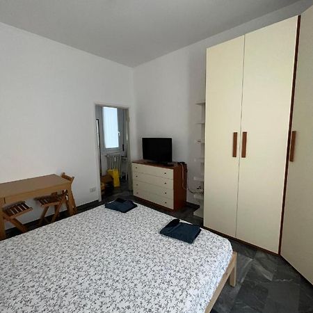 Bilocale Roggia Scagna 7 Apartment Милано Екстериор снимка